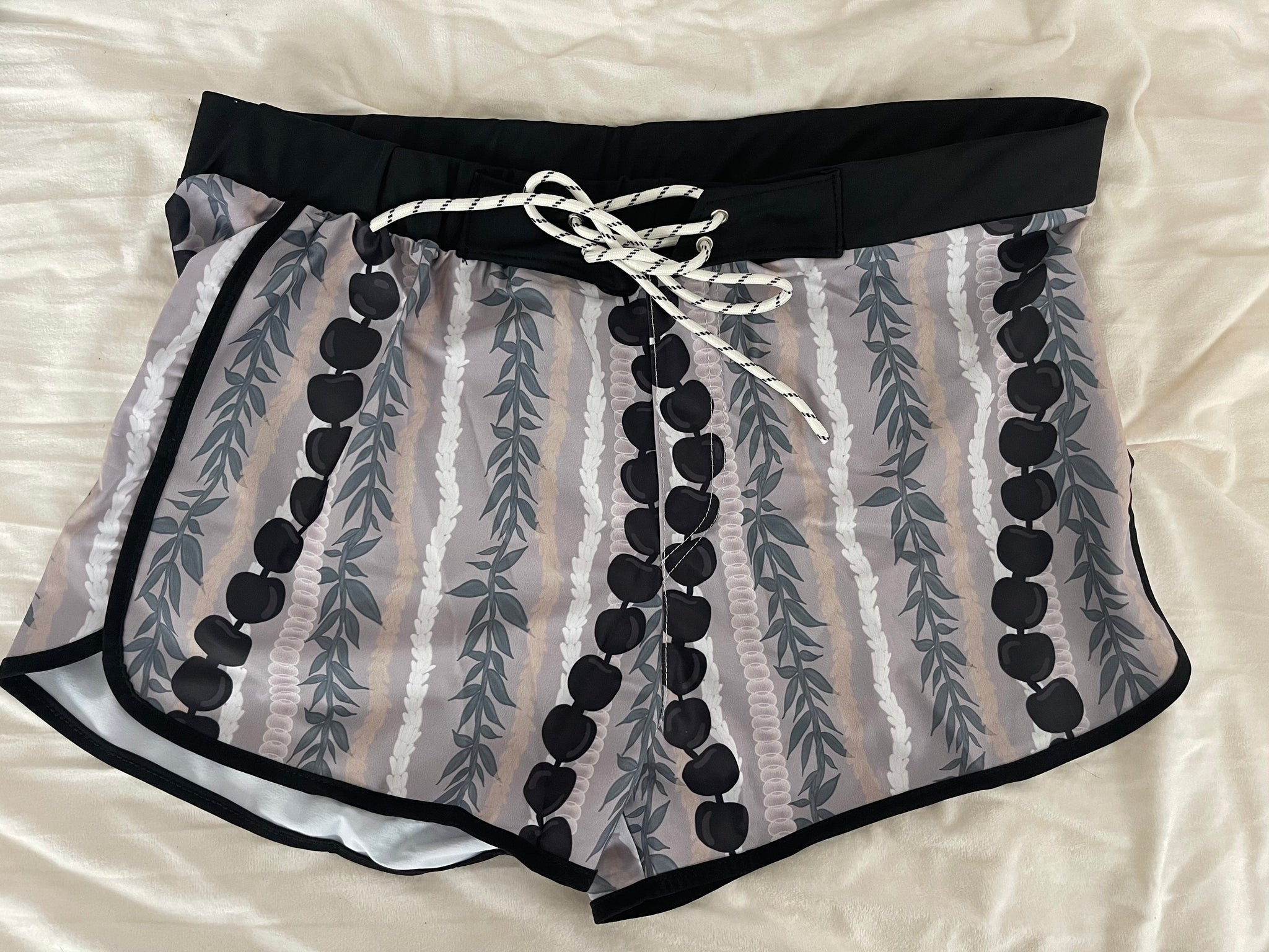 Adult swim shorts ( incorrect sizing defect)