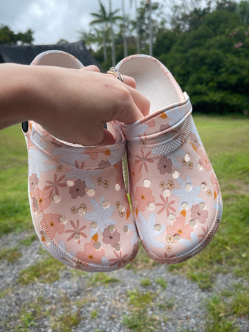 Pink Retro Pua Clogs